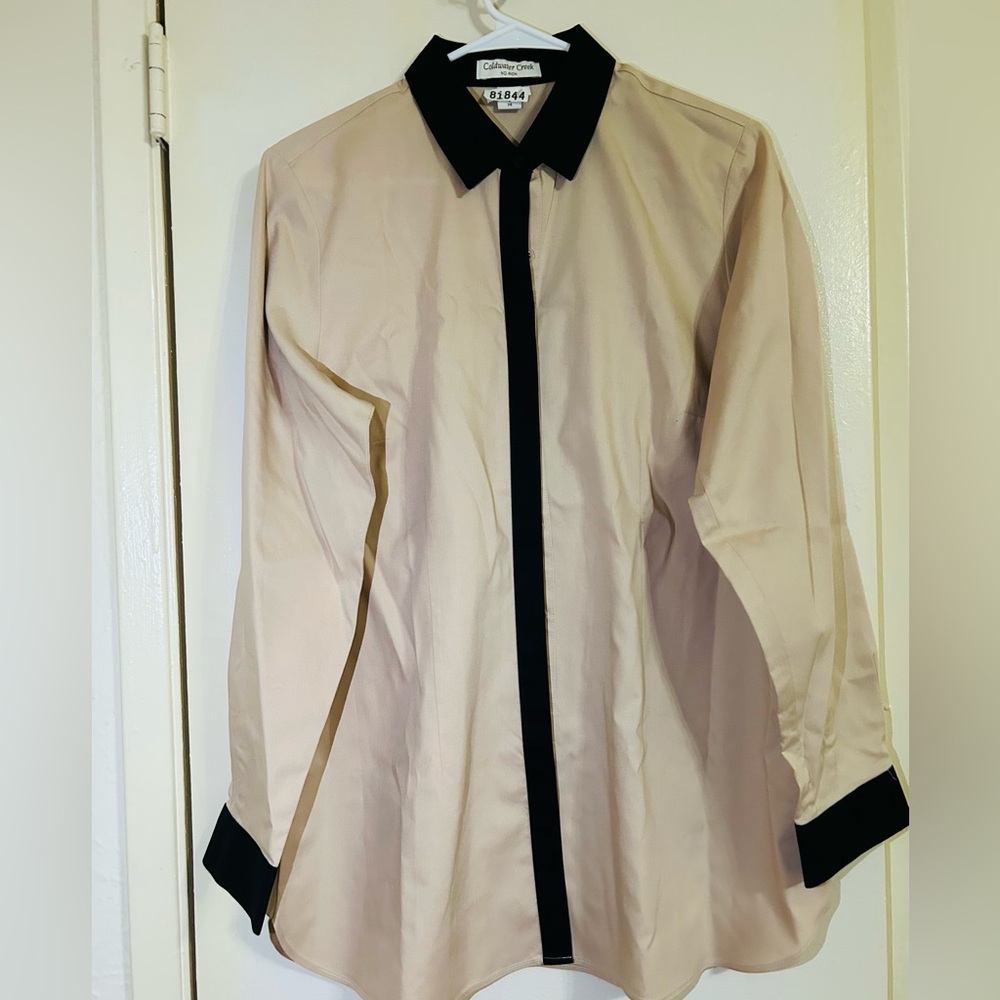 Elegant Beige/Black Long Sleeve Shirt